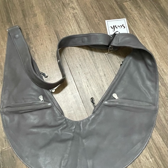 The Sash Bag Carbon Grey Classic+ Leather Crossbody Sling Bag - Picture 10 of 10